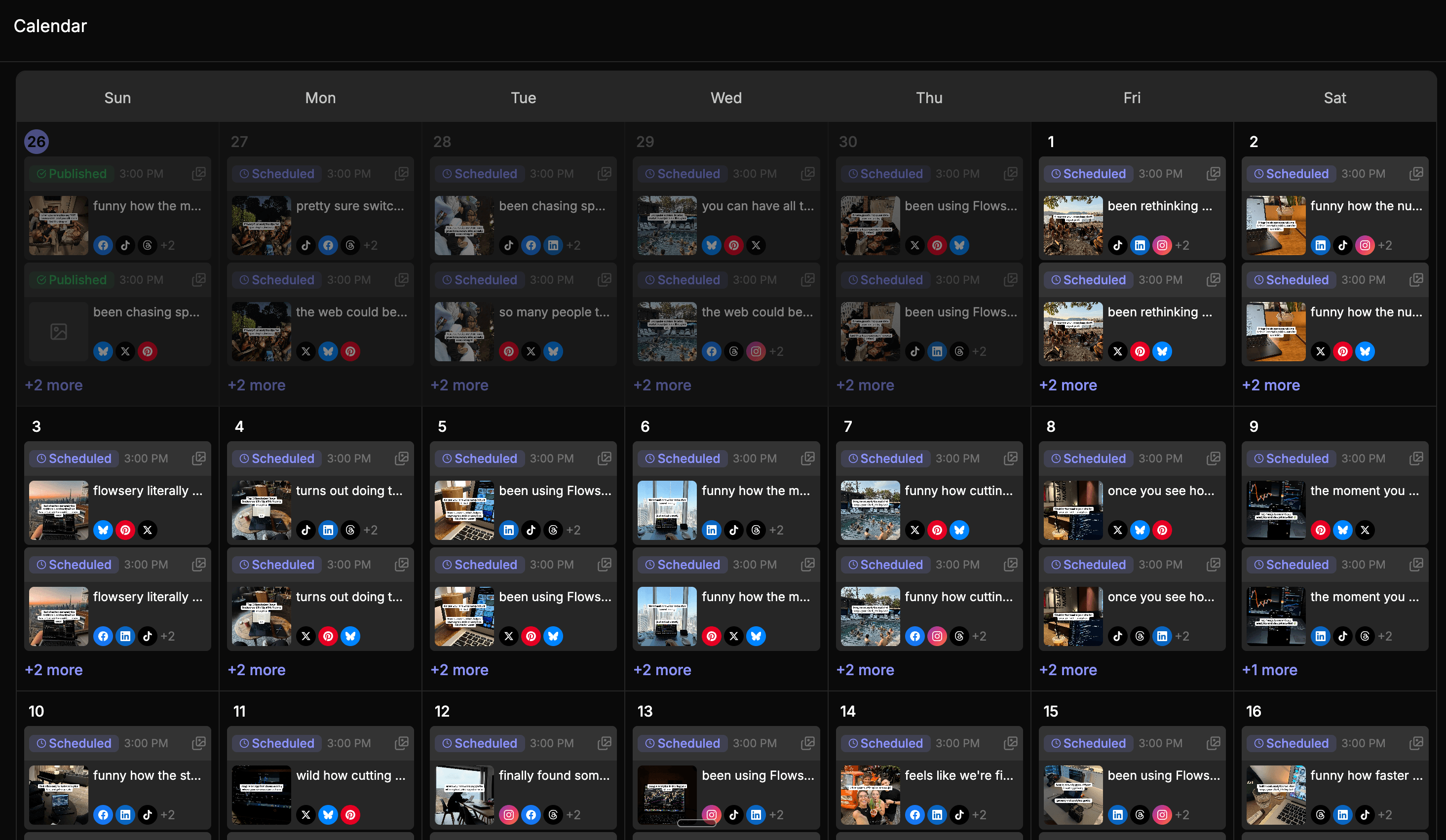 Planificateur de publications LinkedIn AdaptlyPost avec une file de posts, vidéos et carrousels documents programmés